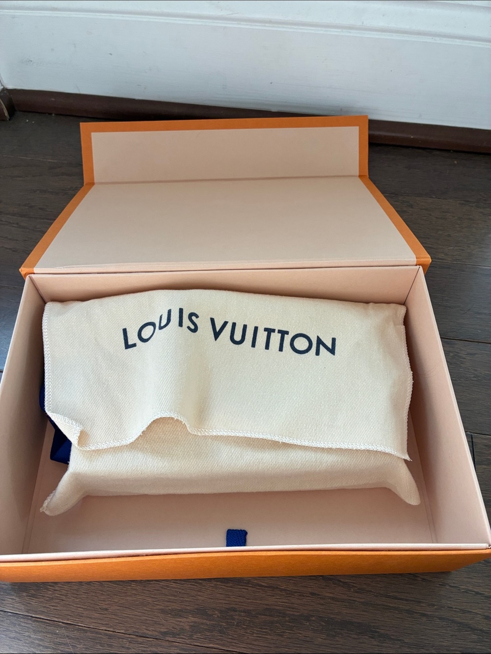 Louis Vuitton Monogram Flore Wallet on Chain - Picture 10 of 10